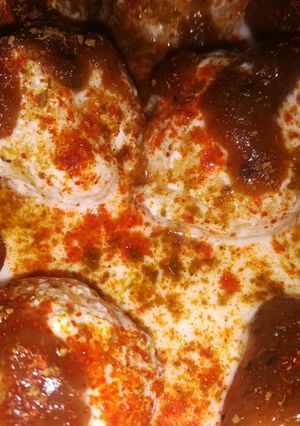 A picture of Dahi Bhalla.