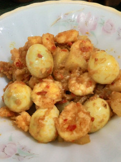 Foto resep Sambal goreng balado udang telur puyuh kentang