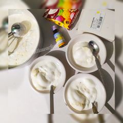 Vanilla ice cream / summer special A picture of Vanilla ice cream / summer special.