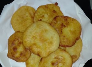 Hình của món Bánh rán đơn giản từ bột mì.