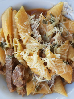 Una foto de Guiso de carne y fideos súper express