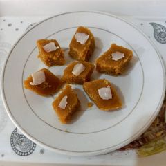 A picture of Diet Besan ki burfi 🍣.