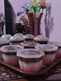 Foto resep Puding 3 Rasa, Vanila, Strobery with vla cokelat