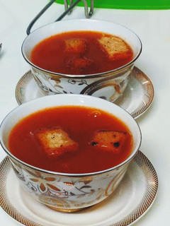 टमाटर का सूप (Tamatar ka soup recipe in hindi) रेसिपी मुख्य फोटो