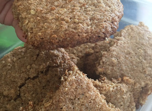 Una foto de Galletitas de Jengibre y limón 🍋