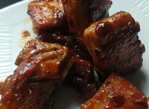 Una foto de Costillas de cerdo a la BBQ