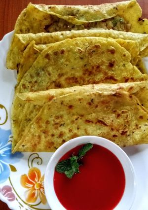 A picture of Stuffed Indian pancakes.