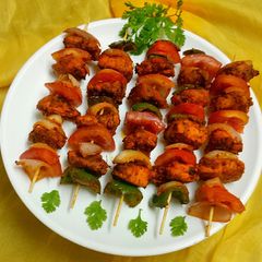 A picture of Chicken tikka.