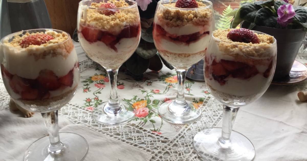 Yogurt casero de fresa Receta de Mariam ceballos- Cookpad