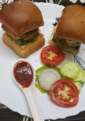 A picture of Grilled Chickpeas Cutlet Sandwich Pav.