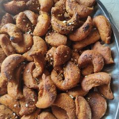 A picture of Maida kaju.
