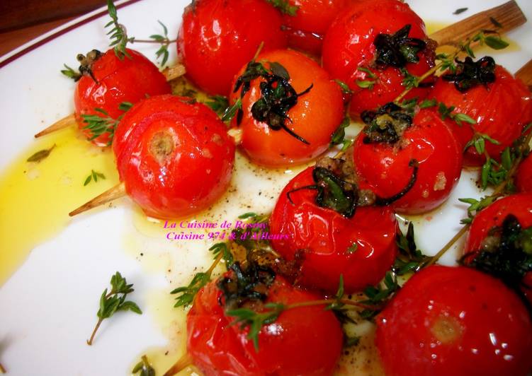 Des Tomates Cerise en brochettes, rôties au four