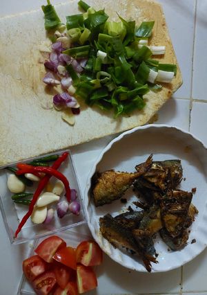 Foto resep Tumis Ikan Asin Peda