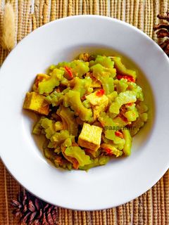 Foto resep Tumis Pare Tahu Putih