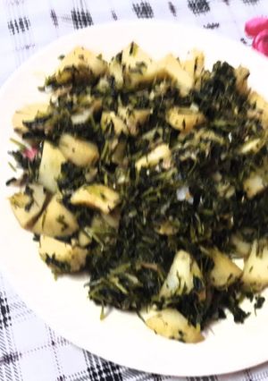 A picture of Aloo methi.
