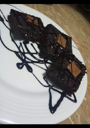 A picture of Easy Brownie Recipe in microwave.
