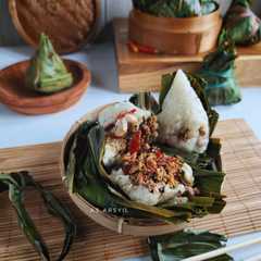 Bacang kacang putih isi tuna pedas-レシピのメイン写真