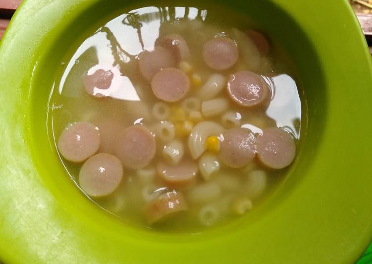 Sup jagung makaroni sosis