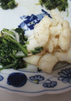 日式煮茼蒿花枝 的食譜成品照片