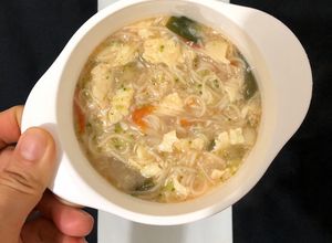 Foto resep Mpasi 9 bulan(Mie kuah, brokoli, telur puyuh kocok)