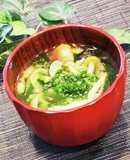 Shimeji and Wakame Miso Soup