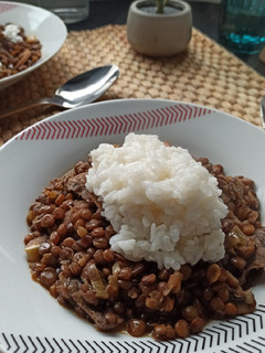 Una foto de Lentejas con arroz