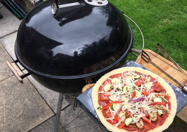 Recipe of Super Quick Homemade Homemade Braai (BBQ) Pizza