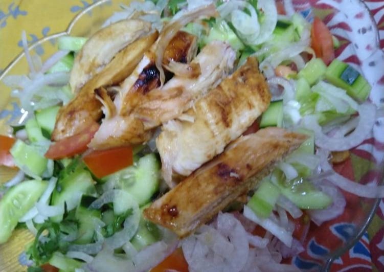 Easiest Way to Cook Appetizing Salad with Grilled Chicken
