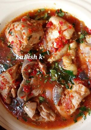 A picture of Chicken peppersoup.