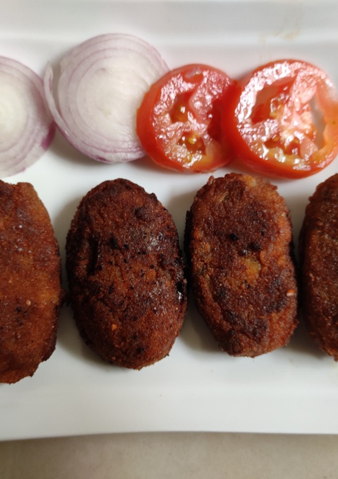 குழைந்த சாதம் வெஜ் கபாப் செய்முறை முக்கிய புகைப்படம்