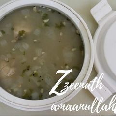 A picture of Chicken Clear Soup.