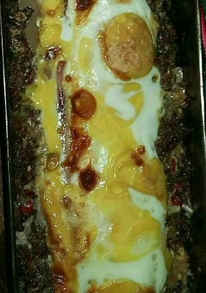 Una foto de Pan de carne y huevo