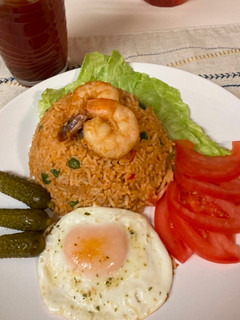 A picture of Nasgor Udun (UDang tUNa)/Tuna Shrimp Fried Rice.