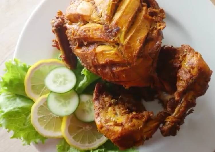 Recipe of Favorite Lahori style chicken#4weekschallenge#mystaplefoodrecipecpntest