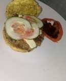 Hamburguesa de pan de verde con carne de lenteja