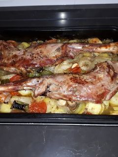 Una foto de Cordero lechal al horno