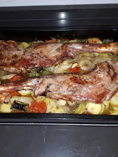 Una foto de Cordero lechal al horno