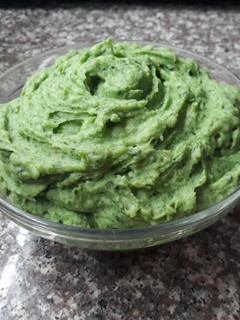 Una foto de Puré de papas y espinaca