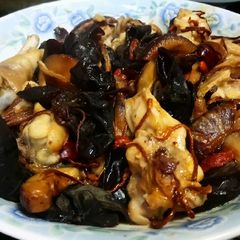 A picture of Chicken steam oyster sauce.