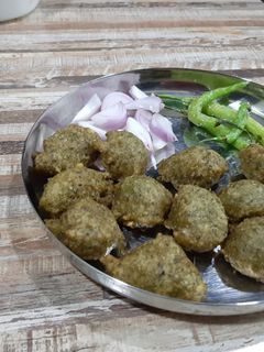 मूंग की दाल के वादा (moong dal k vada recipe in Hindi) रेसिपी मुख्य फोटो