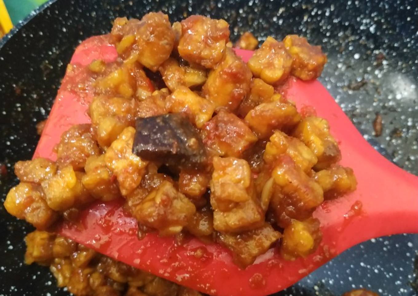 Tempe Pedas manis