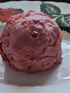 A picture of Cream Cheeseball.