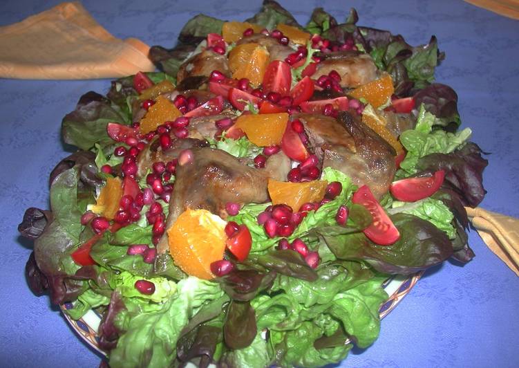 Ensalada con Frutas y Perdiz escabechada