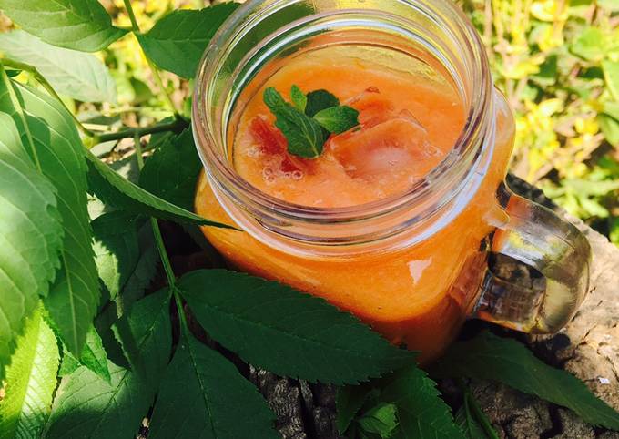 Papaya carrot juice