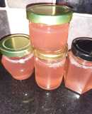Pink apple jelly with Christmas flavour