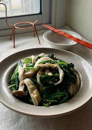 麻油拌杏鮑菇菠菜 的食譜成品照片