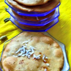 A picture of Meethi Poori.