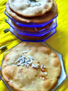 A picture of Meethi Poori.