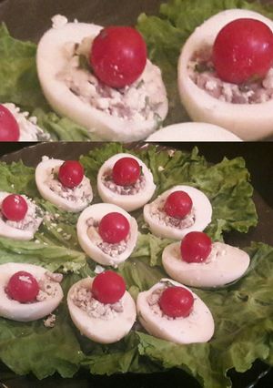 A picture of Egg salad.