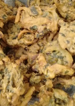 A picture of Crispy pakoras😋😋.